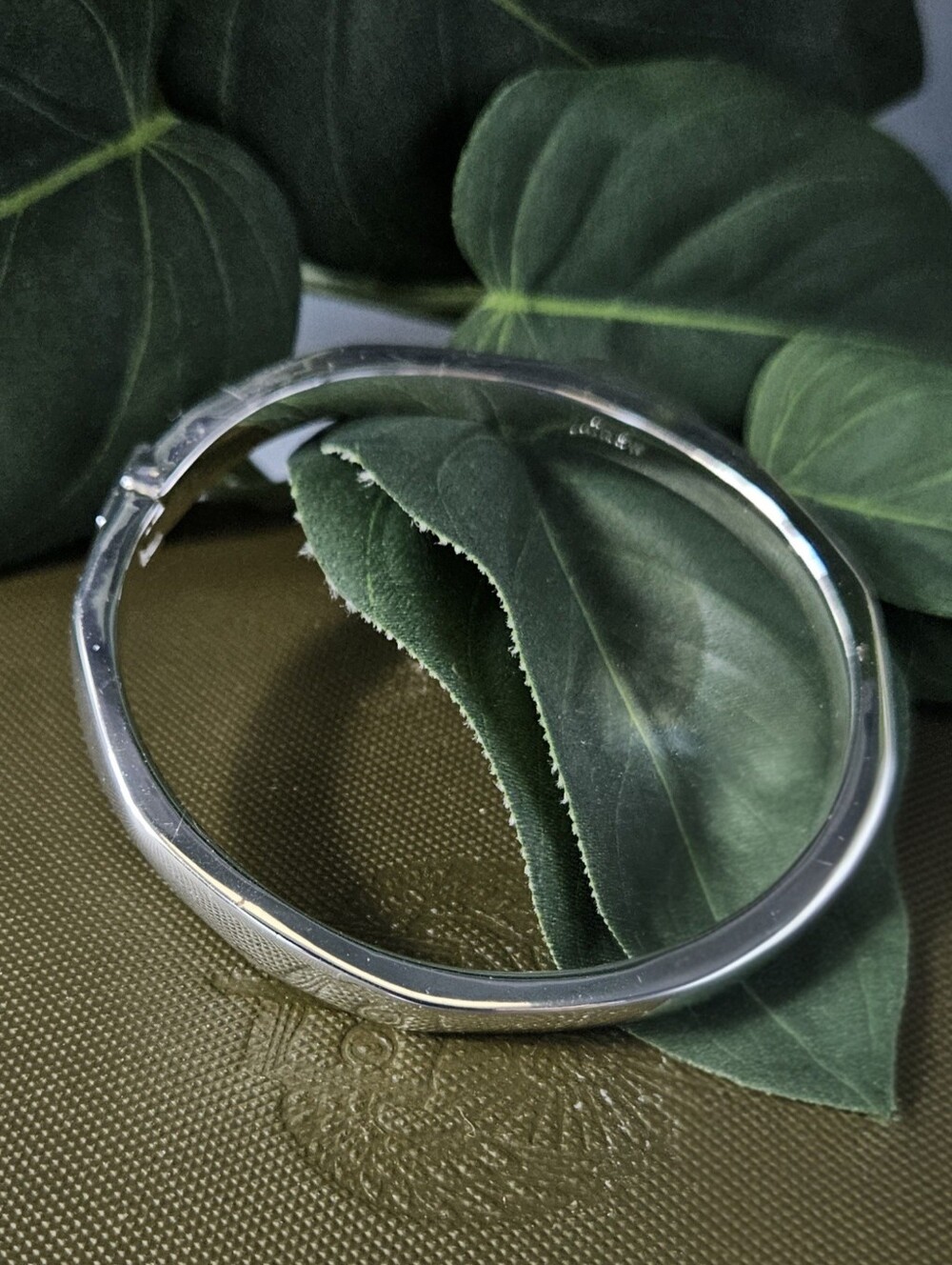 J.Crew nwt bangle bracelet. Silver plated metal, Made from zinc plated metal